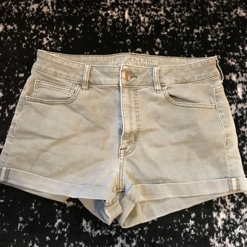 American Eagle Hi Rise Shortie